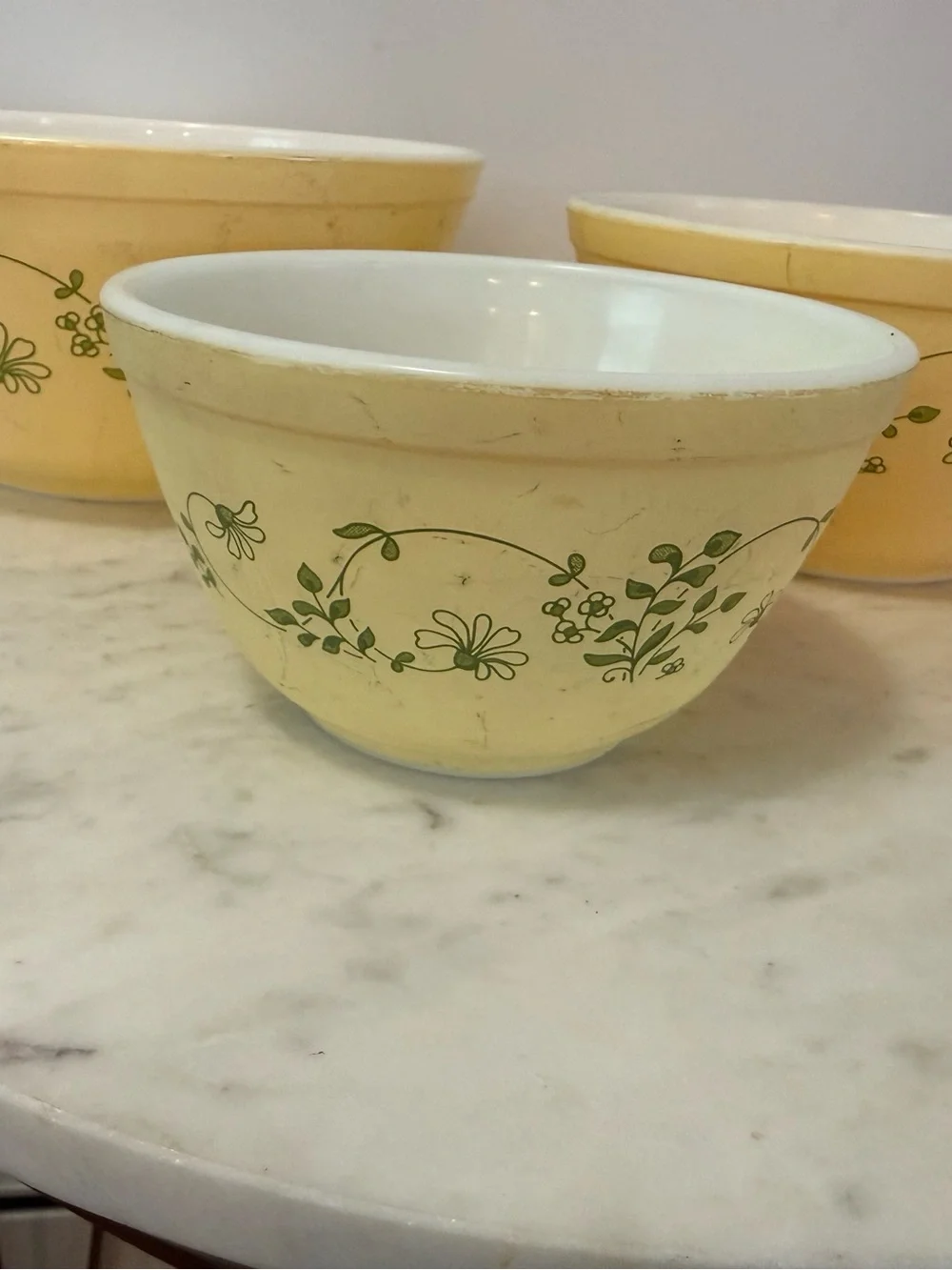 Vintage 1980s Pyrex 